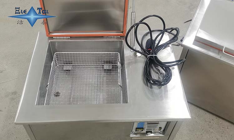 超聲波清洗機在模具制造中的應用 超聲波清洗機在模具制造中的應用