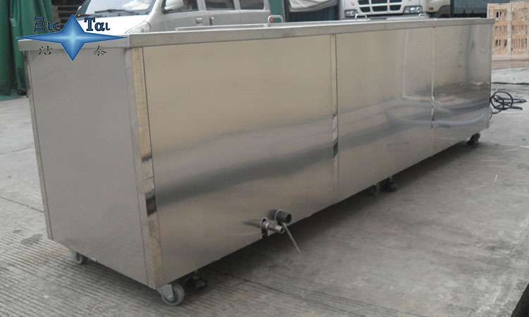 超聲波清洗技術(shù)：提升摩托車發(fā)動(dòng)機(jī)性能與壽命的關(guān)鍵步驟