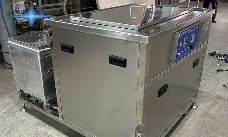 超聲波清洗機為什么能“撕裂”錫紙？揭秘空化效應(yīng)的威力與禁忌